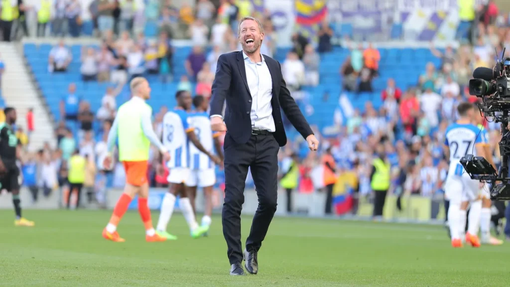 Chelsea age rápido e anuncia Graham Potter como novo treinador