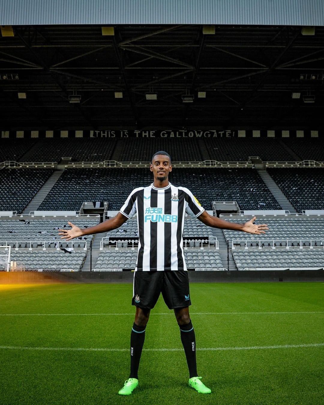 Vai e vem Newcastle?