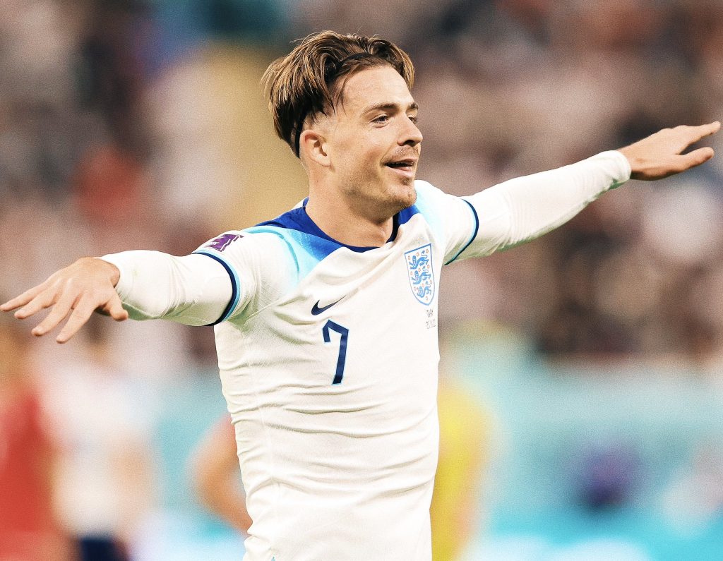 Grealish cumpre promessa a jovem torcedor inglês