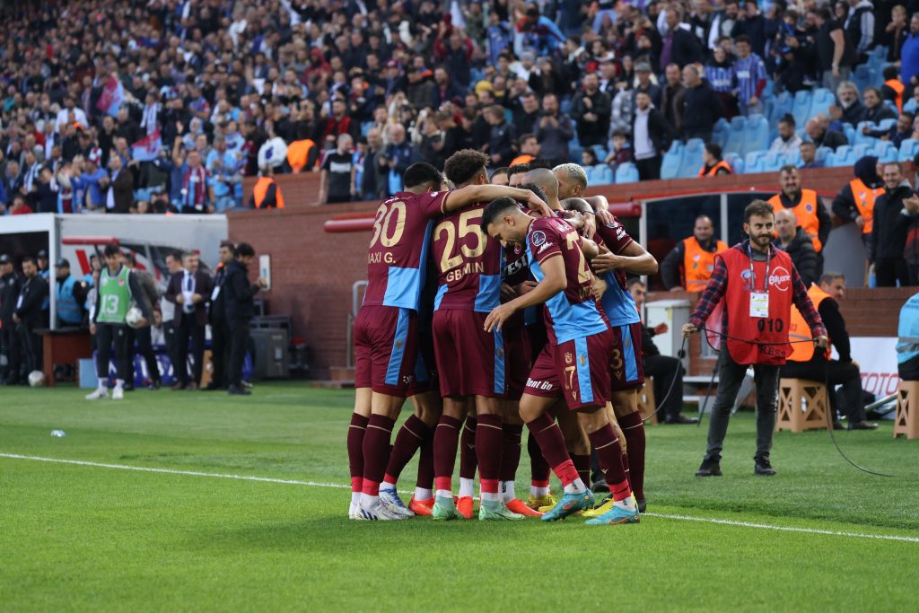 Trabzonspor x Ferencváros: onde assistir ao vivo, horário e escalações