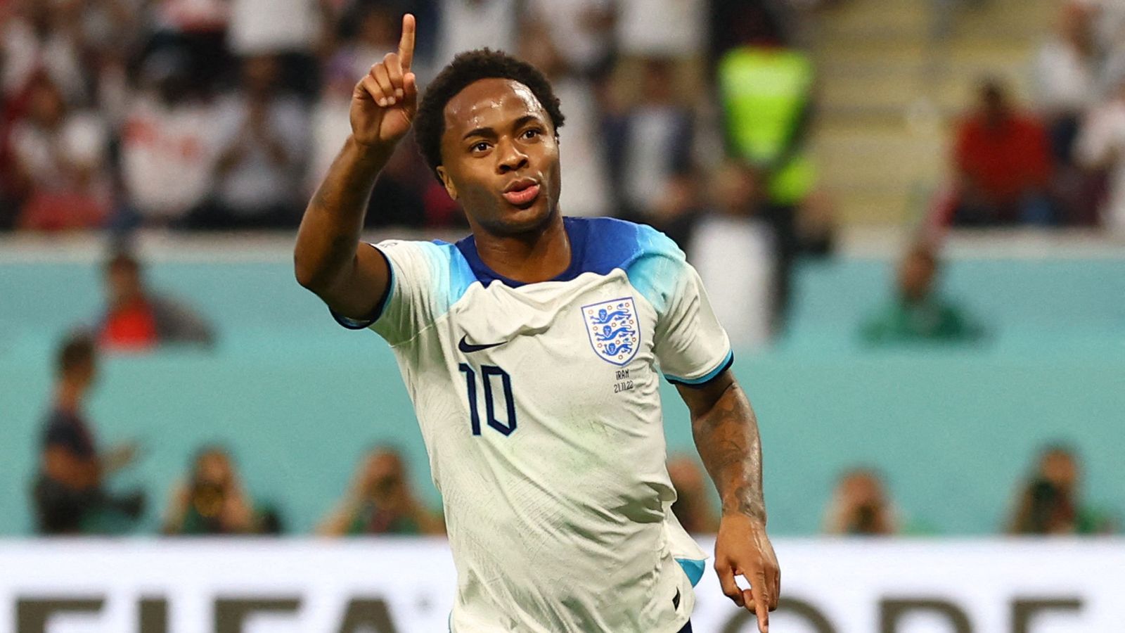 Sterling Volta Para A Seleção Inglesa E Já Recusou Um Dos Grandes Times ...