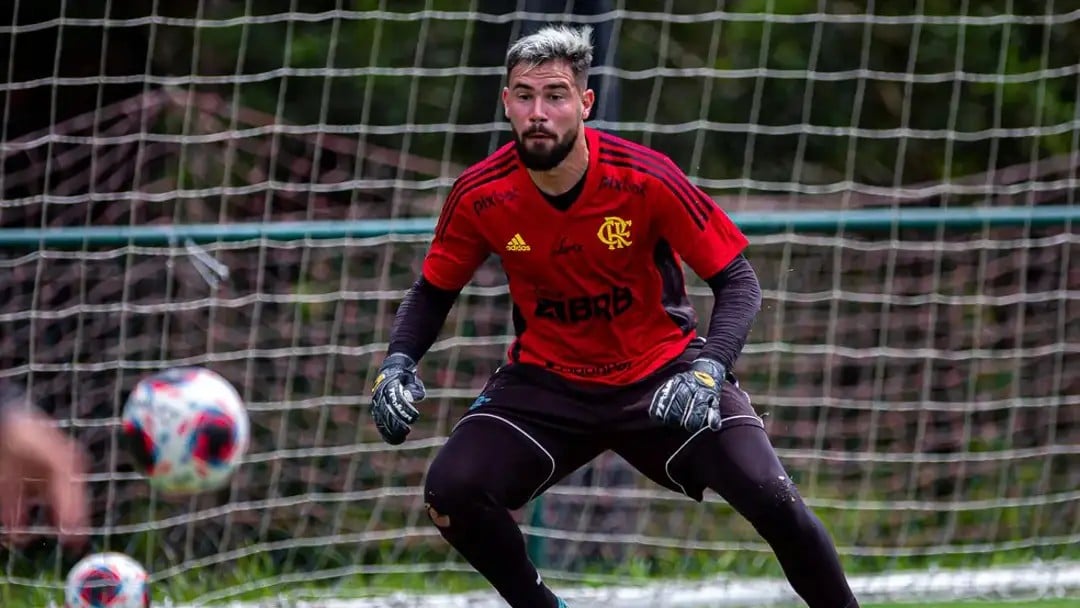 Destaque Do Flamengo, Goleiro Matheus Cunha Já Passou Por Um Grande ...